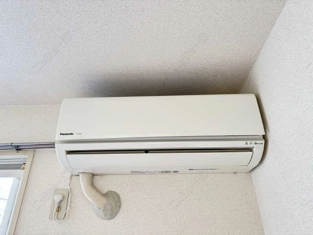 エアコン　同型参考写真